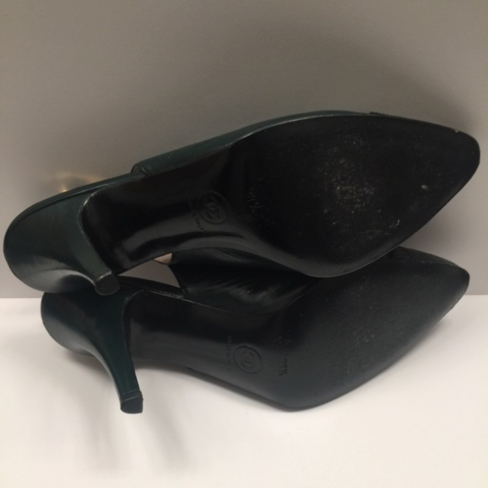 Gorgeous Chanel Two Tone Slingbacks - Vintage - Picture 4 of 8